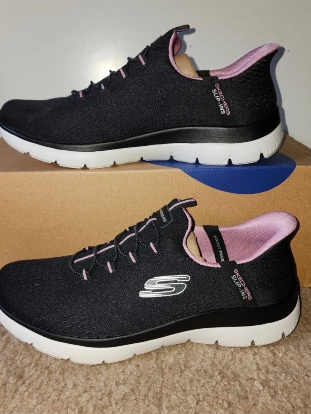 Womens Skechers Summits-Dream Chaser Hands Free Slip ins Athletic Sneakers 9.5